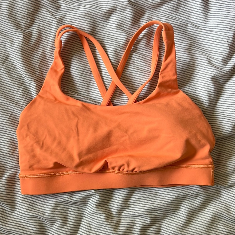 Lululemon sports bra